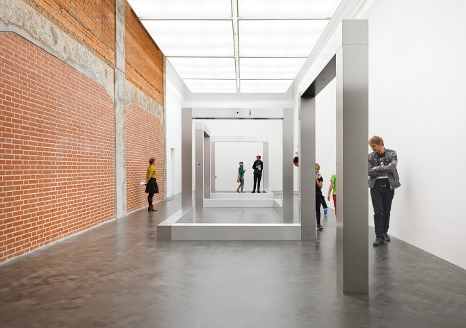 Ugo Rondinone, The Dancer and the Dance, 2002. Collection Centre national des arts plastiques