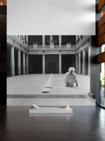 Vue de l’exposition : Lucinda Childs — une subversion du cadre. Frac Franche-Comté, 2026., photo : Blaise Adilon