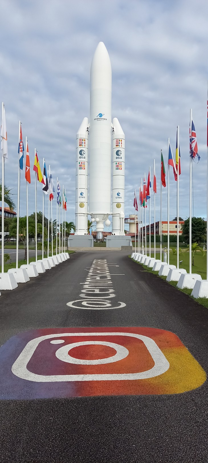 L'entrée du Centre Spatial Guyanais à Kourou