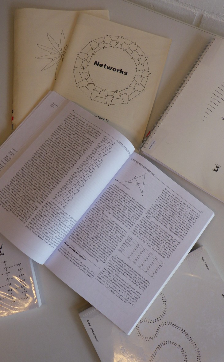 Livres et partitions de Tom Johnson consultables à la bibliothèque