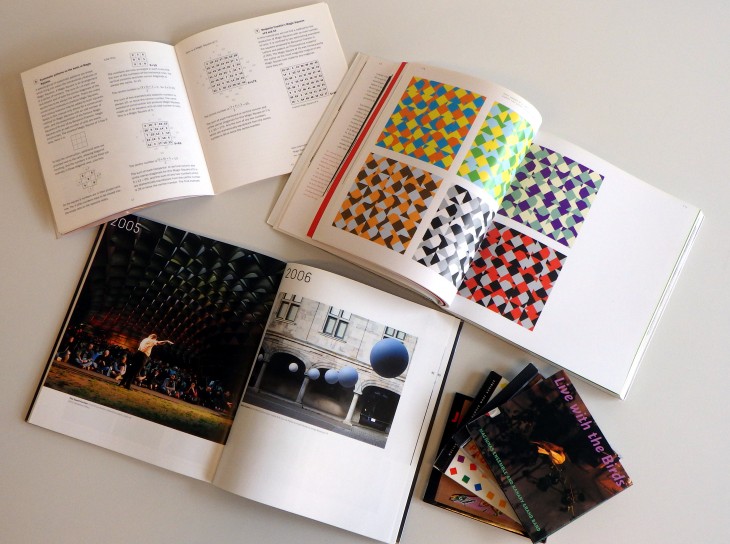 Différents livres et CD de Paul Panhuysen consultables à la bibliothèque